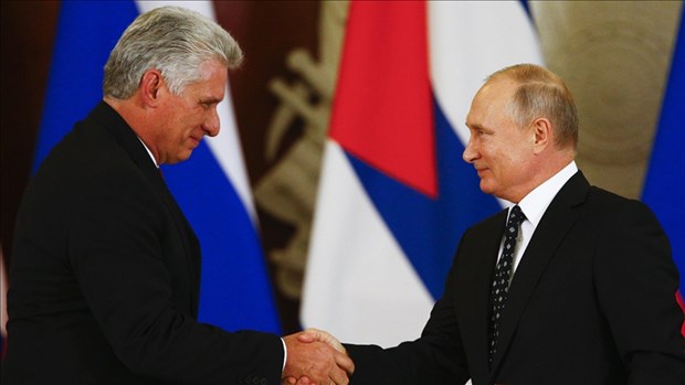 Tổng thống Nga Vladimir Putin và Chủ tịch Cuba Miguel Díaz-Canel. (Nguồn: aa.com.tr)