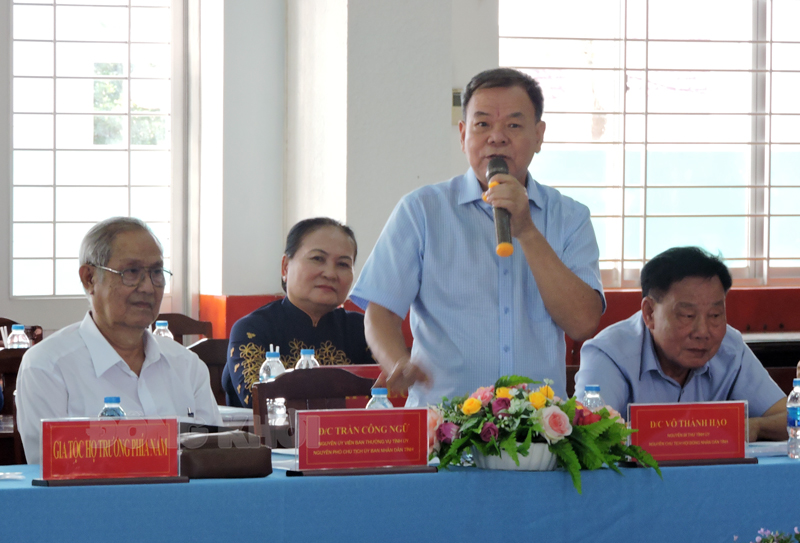 Nguyên Bí thư Tỉnh ủy Võ Thành Hạo phát biểu tại hội thảo.