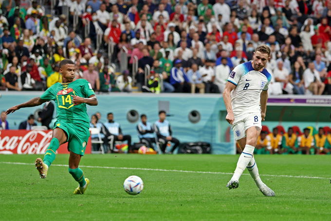 Henderson mở tỷ số trận Anh vs Senegal ở phút 39