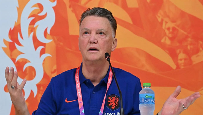 Van Gaal ngậm ngùi chia tay ĐT Hà Lan sau trận thua Argentina