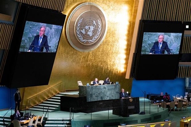 Tổng thư ký Liên hợp quốc Antonio Guterres phát biểu tại phiên họp của Đại hội Đồng Liên hợp quốc ở New York (Mỹ) nhân dịp kỷ niệm 40 năm thông qua Công ước Luật Biển, ngày 8-12-2022. (Ảnh: THX/TTXVN)