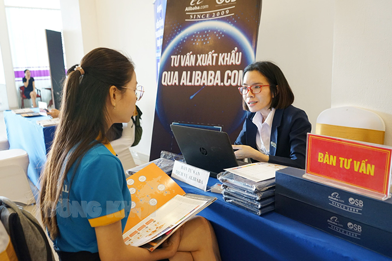 Cơ hội phát triển thương mại điện tử xuyên biên giới Tư vấn về xuất khẩu qua sàn thương mại điện tử.