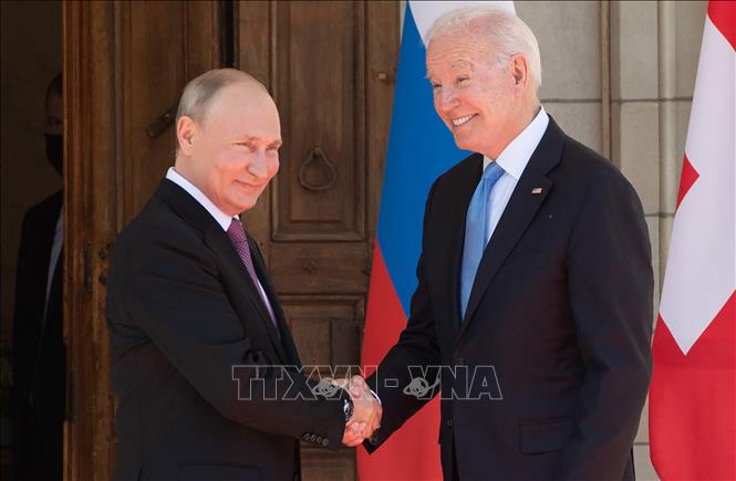 Tổng thống Nga Vladimir Putin (trái) và Tổng thống Mỹ Joe Biden. Ảnh tư liệu: AFP/TTXVN