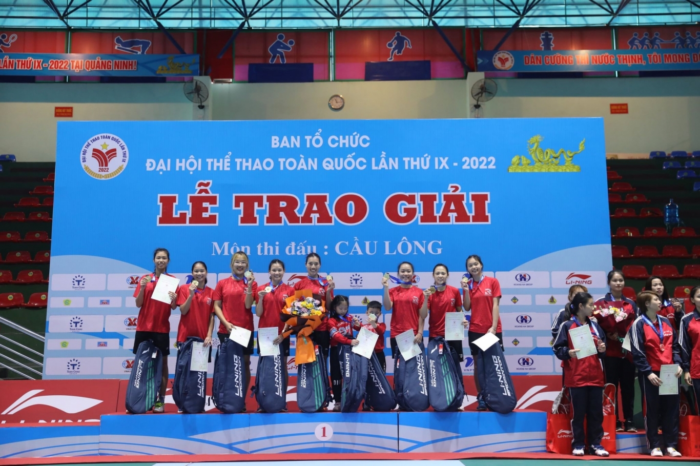 Đoàn thể thao nữ Thái Bình chứng tỏ đẳng cấp khi giành tấm HCV nội dung đồng đội
