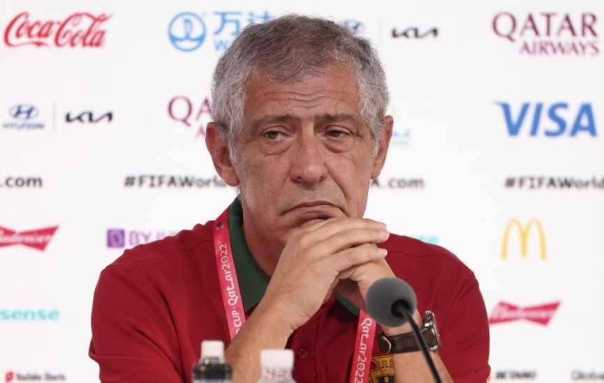 HLV Fernando Santos chính thức bị sa thải. Ảnh: GETTY