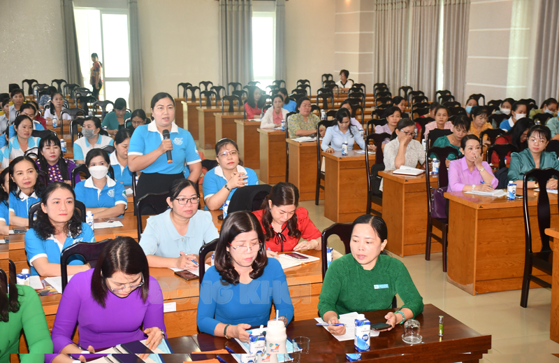 Chia sẻ của các đại biểu dự tọa đàm.