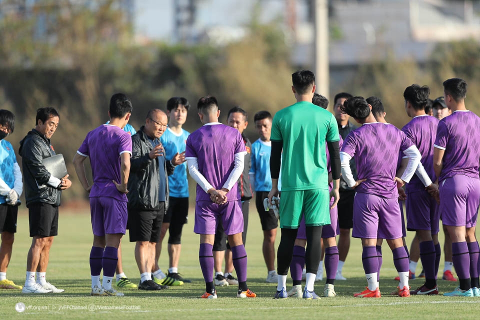 HLV Park hé lộ danh sách chính thức ĐT Việt Nam dự AFF Cup 2022 ĐT Việt Nam sắp bước vào hành trình tại AFF Cup 2022