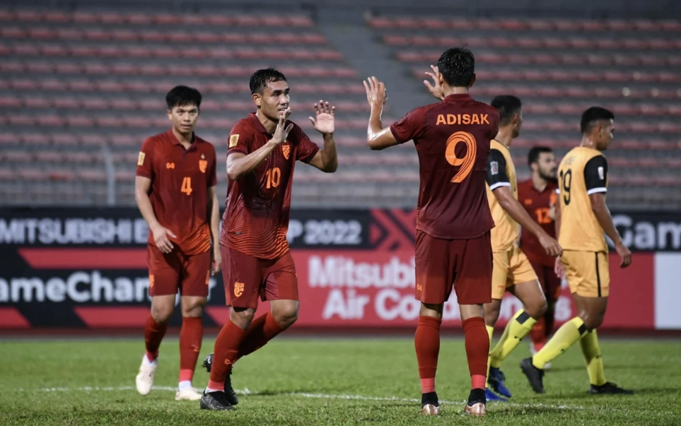 Campuchia gây sốc; Thái Lan hủy diệt đội bóng tí hon Thái Lan giành chiến thắng tưng bừng trước Brunei. (Ảnh: LĐBĐ Thái Lan)