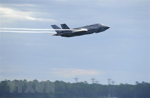 Máy bay chiến đấu F-35 của Lockheed Martin cất cánh từ căn cứ không quân Tyndall, bang Florida, Mỹ. (Ảnh: AFP/TTXVN)