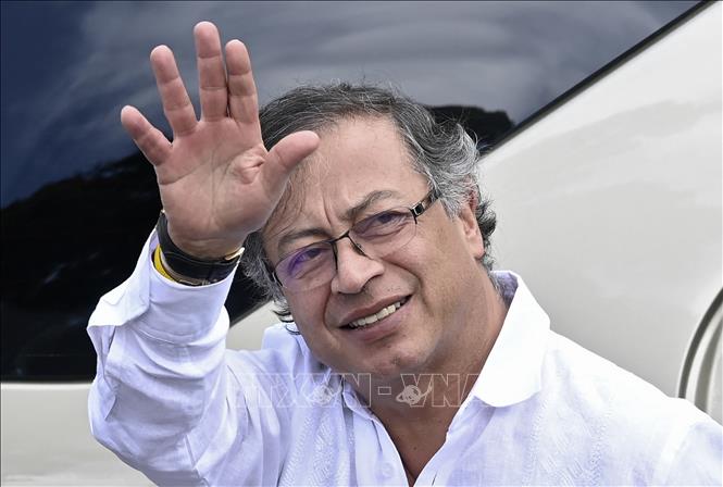 Tổng thống Colombia Gustavo Petro tới Caracas, Venezuela, ngày 7-1-2023. Ảnh: AFP/TTXVN