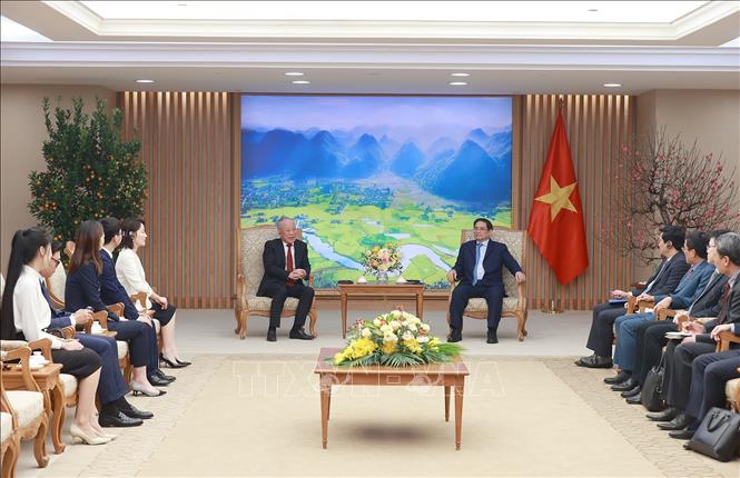 Thủ tướng Phạm Minh Chính tiếp Chủ tịch tập đoàn xây dựng hàng đầu Trung Quốc Thủ tướng Phạm Minh Chính tiếp ông Nghiêm Giới Hòa, người sáng lập Tập đoàn xây dựng Thái Bình Dương (Trung Quốc). Ảnh: Dương Giang/TTXVN