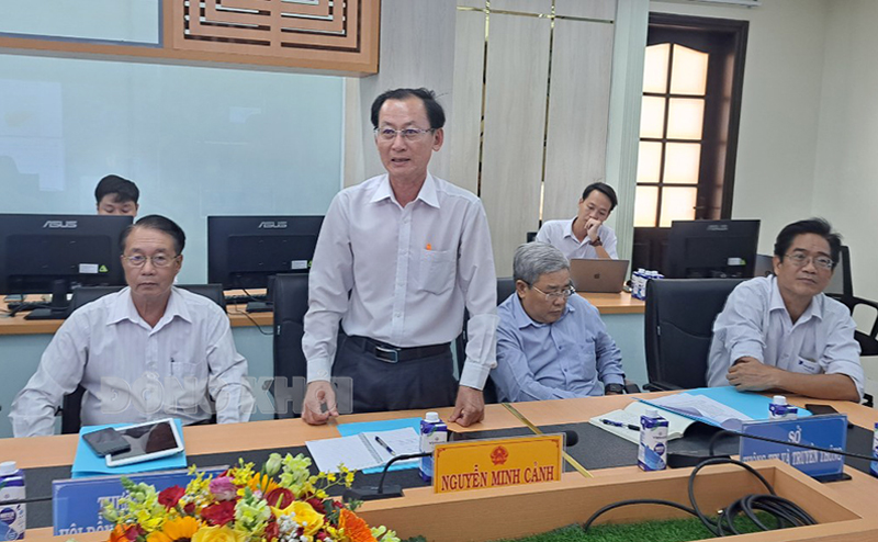 Phó bí thư Thường trực Tỉnh ủy - Chủ tịch HĐND tỉnh Hồ Thị Hoàng Yến thăm Trung tâm Điều hành thông minh tỉnh Phó bí thư Thường trực Tỉnh ủy - Chủ tịch HĐND tỉnh Hồ Thị Hoàng Yến phát biểu tại buổi đến thăm Trung tâm IOC. Phó bí thư Thường trực Tỉnh ủy - Chủ tịch HĐND tỉnh Hồ Thị Hoàng Yến phát biểu tại buổi đến thăm Trung tâm IOC.
