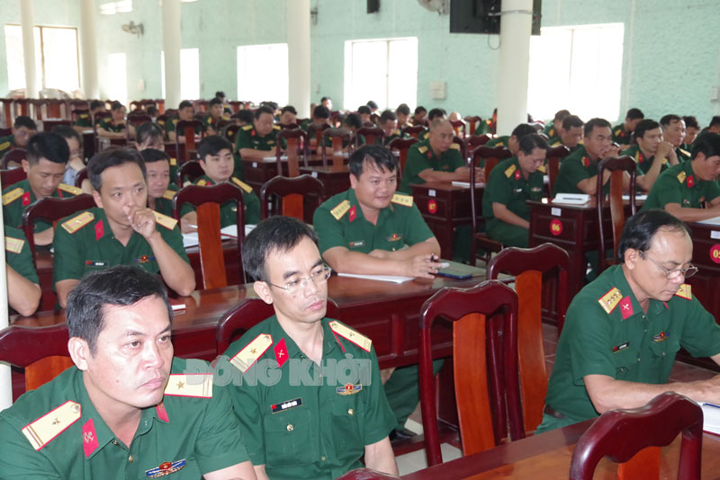 Các đại biểu tham gia quán triệt, triển khai Chuyên đề năm 2023.