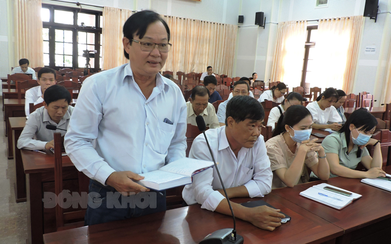 Lãnh đạo tỉnh đối thoại cán bộ Mặt trận Tổ quốc Việt Nam các cấp Cán bộ MT phát biểu ý kiến, kiến nghị tại buổi đối thoại.