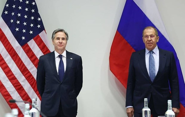 Ngoại trưởng Mỹ Antony Blinken (trái) và người đồng cấp Nga Sergey Lavrov. Ảnh: TASS