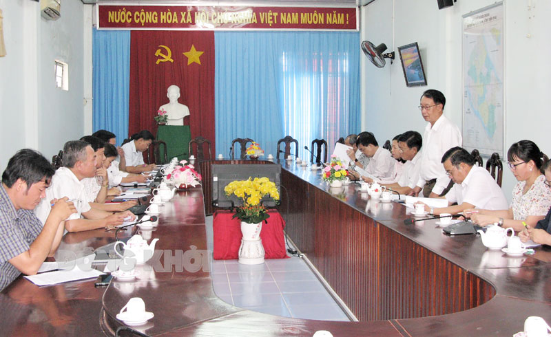 Mỏ Cày Nam đầu tư, khai thác, sử dụng và phát huy các thiết chế văn hóa Ban Văn hóa - Xã hội, HĐND tỉnh làm việc tại UBND huyện Mỏ Cày Nam việc đầu tư, khai thác, sử dụng và phát huy các thiết chế văn hóa và hệ thống đài truyền thanh cơ sở.