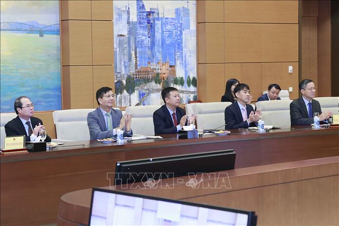 Chủ tịch Quốc hội tiếp Trưởng các Cơ quan đại diện ngoại giao Việt Nam ở nước ngoài Các đại sứ, trưởng cơ quan đại diện Việt Nam ở nước ngoài dự buổi tiếp. Ảnh: Doãn Tấn/TTXVN