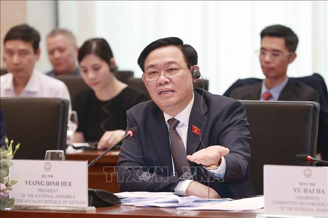 Chủ tịch Quốc hội Vương Đình Huệ tiếp Đoàn doanh nghiệp thuộc Hội đồng kinh doanh Hoa Kỳ - ASEAN Chủ tịch Quốc hội Vương Đình Huệ phát biểu. Ảnh: Doãn Tấn/TTXVN