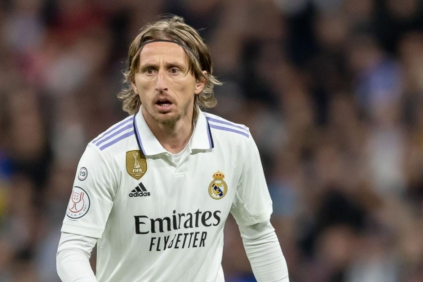 Modric cam kết với Real. Ảnh: internet.