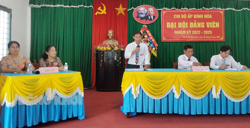 Đại hội đảng viên Chi bộ ấp Bình Hòa, thị trấn Bình Đại nhiệm kỳ 2022 - 2025.