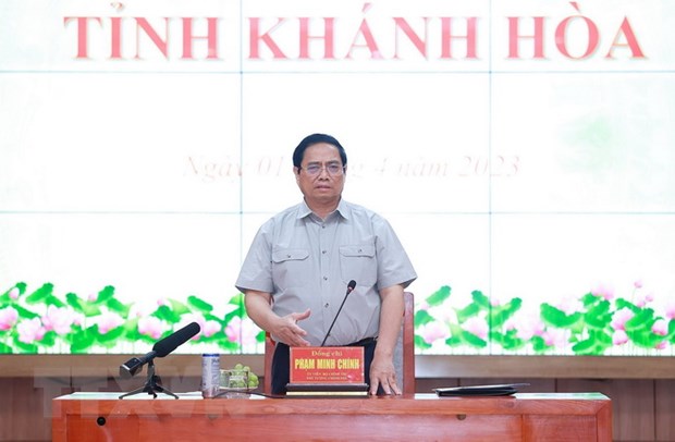 Thủ tướng Phạm Minh Chính làm việc với lãnh đạo chủ chốt tỉnh Khánh Hòa. (Ảnh: Dương Giang/TTXVN)