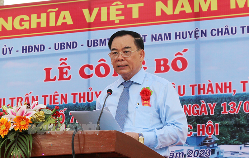 Chủ tịch UBND tỉnh Trần Ngọc Tam phát biểu chỉ đạo tại lễ công bố thành lập thị trấn Tiên Thủy.