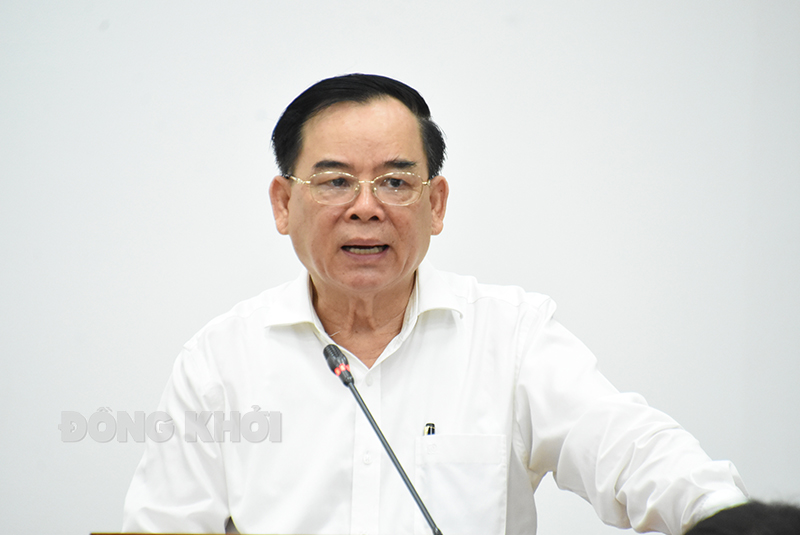 Chủ tịch UBND tỉnh Trần Ngọc Tam phát biểu chỉ đạo tại hội nghị.