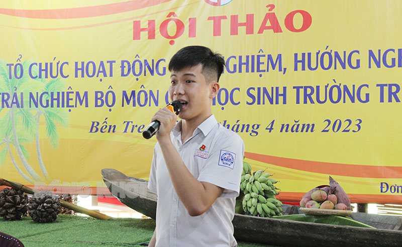  Tiết mục Nói thơ Vân Tiên của học sinh Trường THPT Phan Liêm.