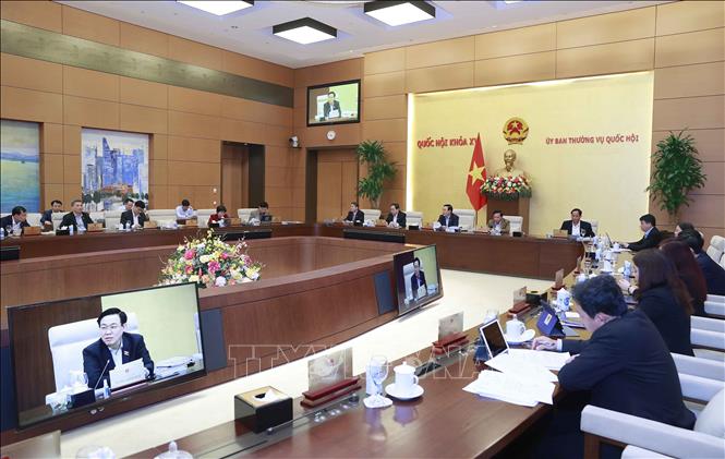 Bế mạc Phiên họp chuyên đề pháp luật tháng 4 Chủ tịch Quốc hội Vương Đình Huệ phát biểu kết thúc Phiên họp. Ảnh: Doãn Tấn/TTXVN