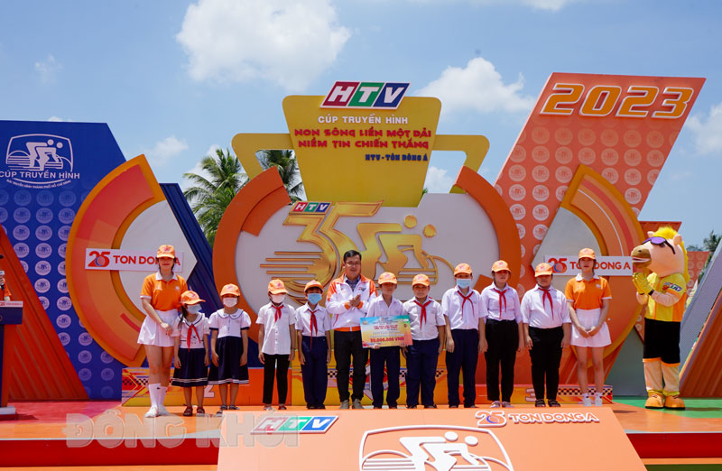 Chặng 19 giải đua xe đạp Cúp Truyền hình TP. Hồ Chí Minh về đích tại TP. Bến Tre