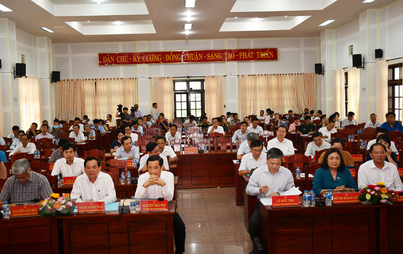 Đại biểu tham dự hội nghị tại điểm cầu tỉnh.