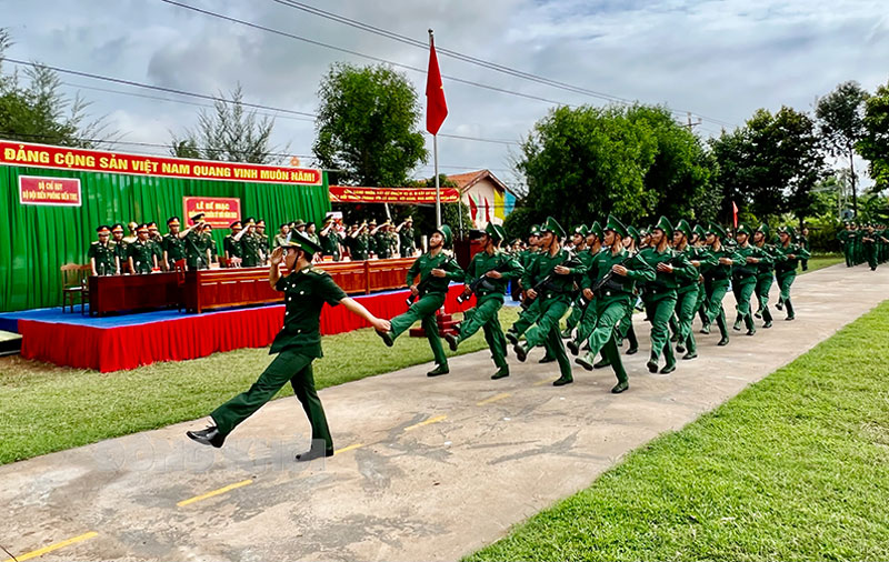 Qua nửa nhiệm kỳ thực hiện Nghị quyết Đại hội XIV Đảng bộ Bộ đội Biên phòng tỉnh đạt và vượt nhiều chỉ tiêu, nhiệm vụ đề ra Duyệt binh bế mạc khóa huấn luyện chiến sĩ mới năm 2022. Ảnh: P. Khánh