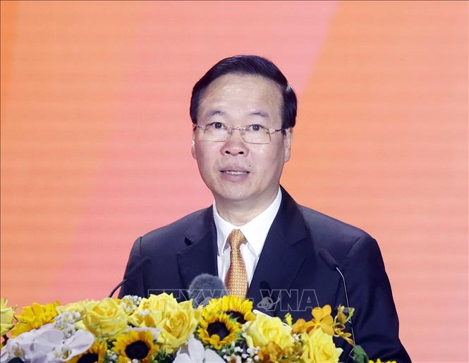 Chủ tịch nước Võ Văn Thưởng dự Lễ kỷ niệm 60 năm Bác Hồ về thăm tỉnh Nam Định Chủ tịch nước Võ Văn Thưởng phát biểu. Ảnh: Thống Nhất/TTXVN