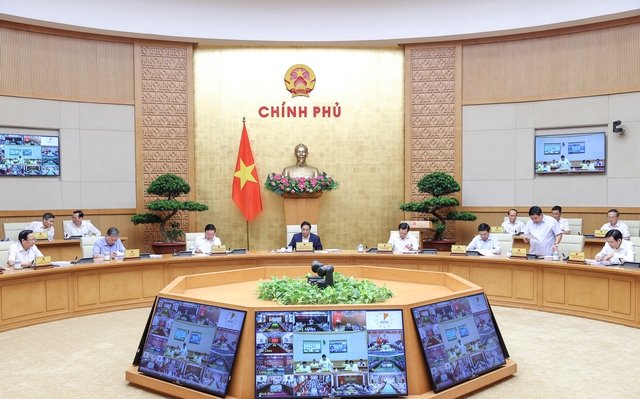 Thủ tướng Phạm Minh Chính chủ trì phiên họp Chính phủ với các địa phương Phiên họp được kết nối trực tuyến tới trụ sở UBND các tỉnh, thành phố trực thuộc Trung ương - Ảnh: VGP/Nhật Bắc