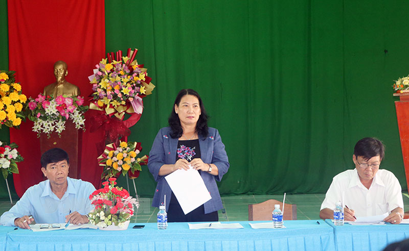 Phó Chủ tịch UBND tỉnh Nguyễn Thị Bé Mười yêu cầu tập trung và chủ động trong công tác giảm nghèo.