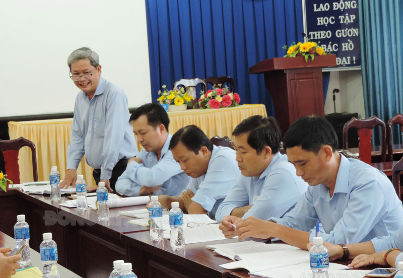 Trưởng ban Dân vận Tỉnh ủy Bùi Văn Bia phát biểu chỉ đạo tại buổi kiểm tra.