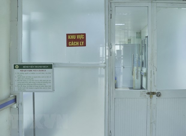 Khu vực điều trị nội trú cho bệnh nhân COVID-19 tại bệnh viện Thanh Nhàn. (Ảnh: TTXVN phát)