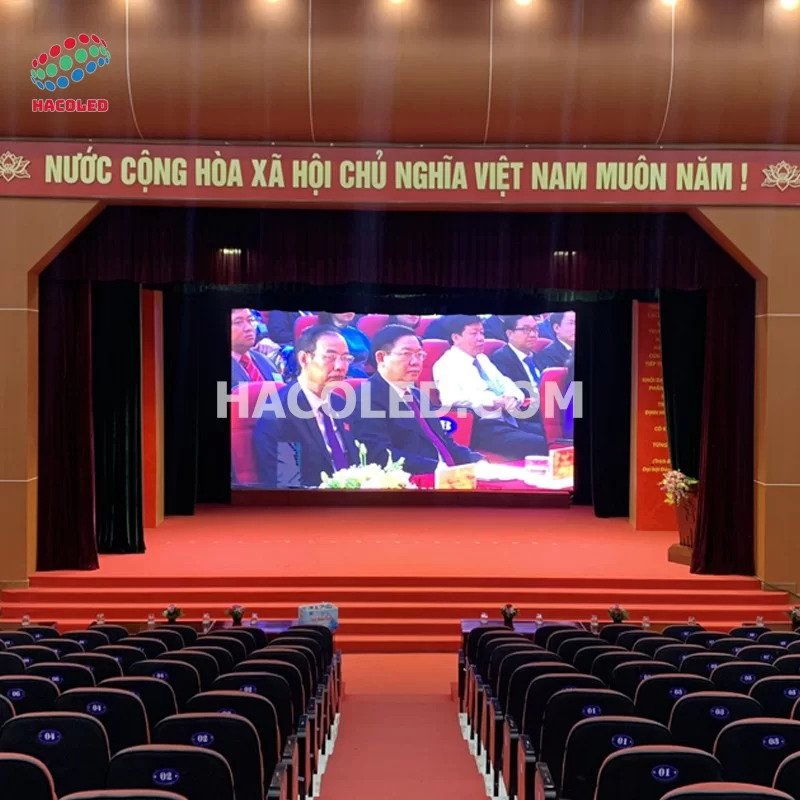 Màn hình LED cỡ lớn - Giải pháp trình chiếu hàng đầu cho hội trường 2023