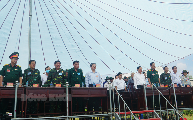 Diễn tập khu vực phòng thủ huyện Mỏ Cày Nam năm 2023 Đại biểu tham dự diễn tập KVPT huyện Mỏ Cày Nam.