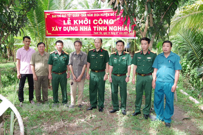 Khởi công xây Nhà tình nghĩa cho bệnh binh gặp khó khăn Võ Văn Khối.