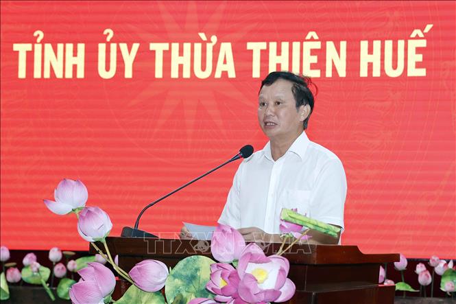 Đồng chí Lê Trường Lưu, Ủy viên Trung ương Đảng, Bí thư Tỉnh ủy, Chủ tịch HĐND tỉnh, Trưởng đoàn đại biểu Quốc hội tỉnh Thừa Thiên - Huế phát biểu. Ảnh: Doãn Tấn/TTXVN