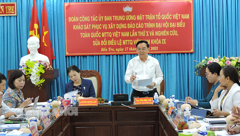 Phó bí thư Tỉnh ủy - Chủ tịch UBND tỉnh Trần Ngọc Tam phát biểu định hướng tại buổi khả sát.