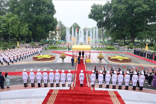 Toàn cảnh Lễ đón. Ảnh: Dương Giang/TTXVN