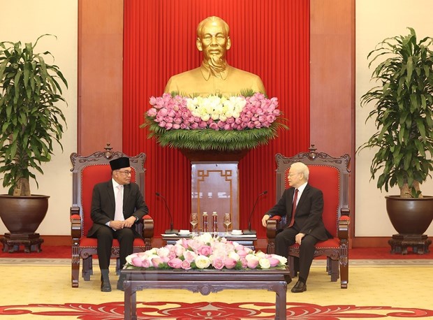 Tổng Bí thư Nguyễn Phú Trọng tiếp Thủ tướng Liên bang Malaysia Tổng Bí thư nhấn mạnh Việt Nam và Malaysia là hai nước láng giềng thân thiết ở Đông Nam Á. (Ảnh: Trí Dũng/TTXVN)