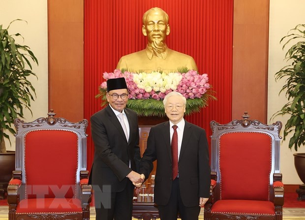 Tổng Bí thư Nguyễn Phú Trọng tiếp Thủ tướng Liên bang Malaysia Tổng Bí thư Nguyễn Phú Trọng tiếp Thủ tướng Malaysia Anwar Ibrahim thăm chính thức Việt Nam. (Ảnh: Trí Dũng/TTXVN)
