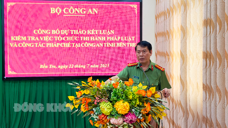 Kết luận kiểm tra tổ chức thi hành pháp luật và công tác pháp chế tại Công an tỉnh Bến Tre Đại tá Đỗ Văn Hoan phát biểu chỉ đạo tại buổi kết luận kiểm tra.