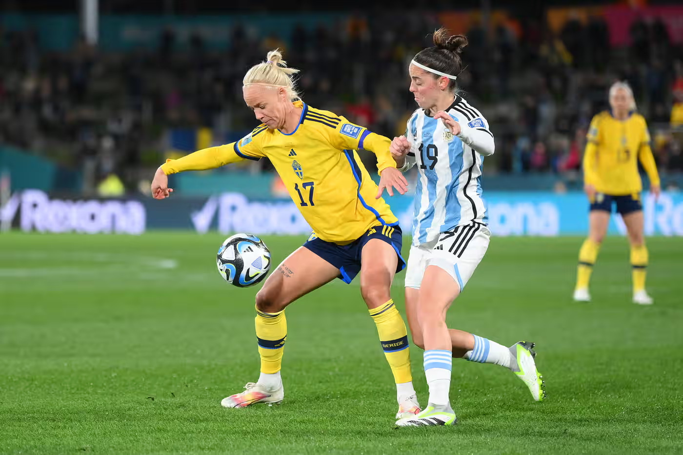 Argentina không thể gây bất ngờ trước Thụy Điển (Ảnh: Getty)