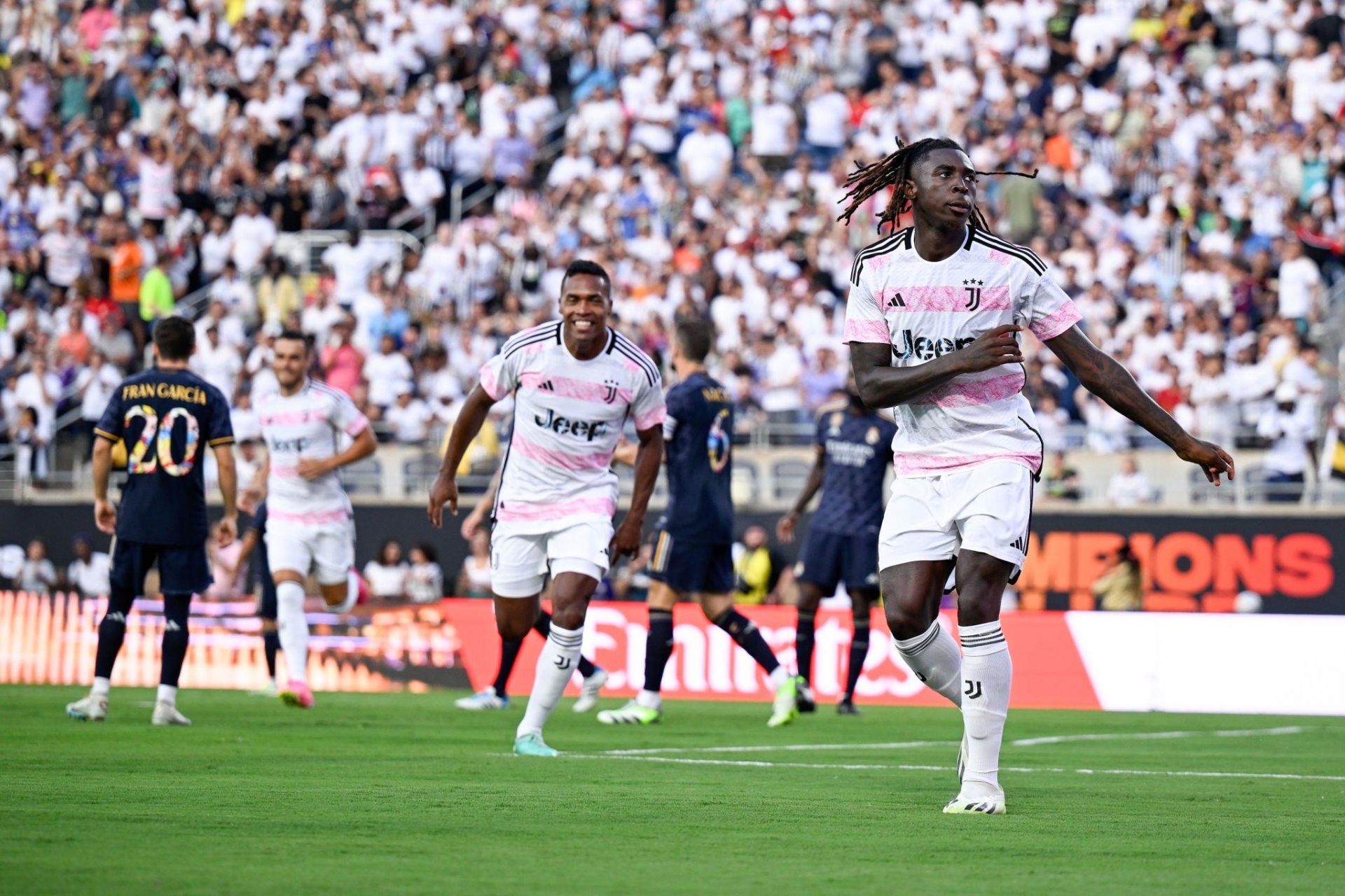 Trọng tài gây tranh cãi, Real Madrid bị Juventus hủy diệt trên đất Mỹ Juventus chỉ mất 50 giây để chọc thủng lưới Real Madrid (Ảnh: Getty)