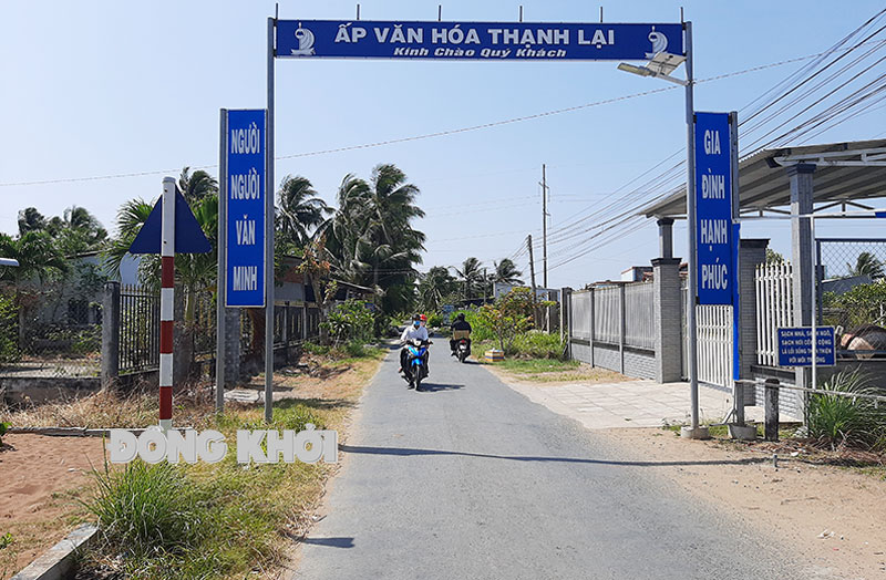 Chi bộ ấp Thạnh Lại điển hình trong vận động nhân dân đồng thuận xây dựng kết cấu hạ tầng Quang cảnh ấp Thạnh Lại, xã Bình Thạnh, huyện Thạnh Phú.