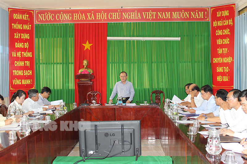 Phó chủ tịch Thường trực HĐND tỉnh Huỳnh Quang Triệu phát biểu tại buổi giám sát.